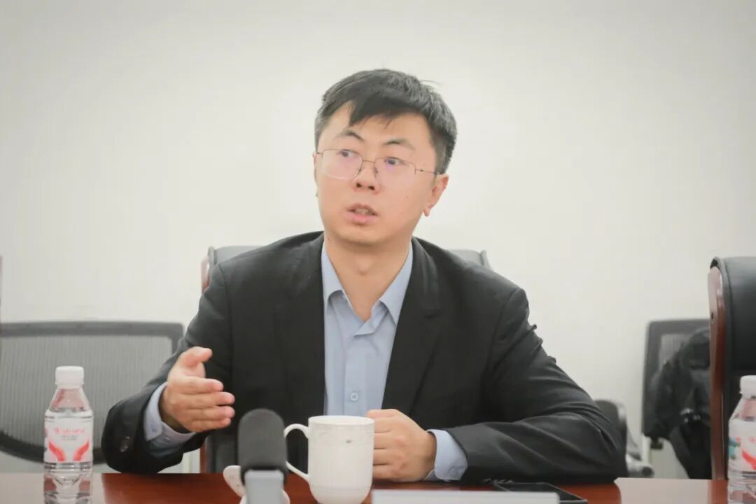 杨帆 董事长.jpg